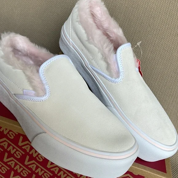 Vans Classic Slip-On Platforms Suede / Fur True White WMNS - Picture 7 of 16